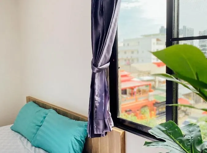 Gp House - Sukhumvit Onnut Bts Skytrain 5* 曼谷