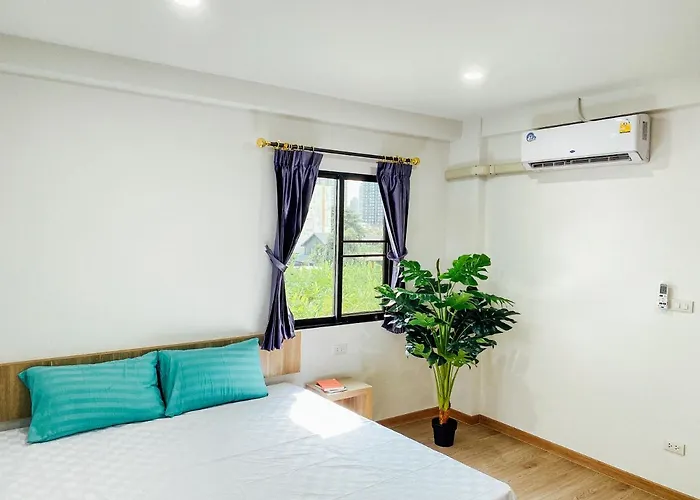 Gp House - Sukhumvit Onnut Bts Skytrain 5* 曼谷
