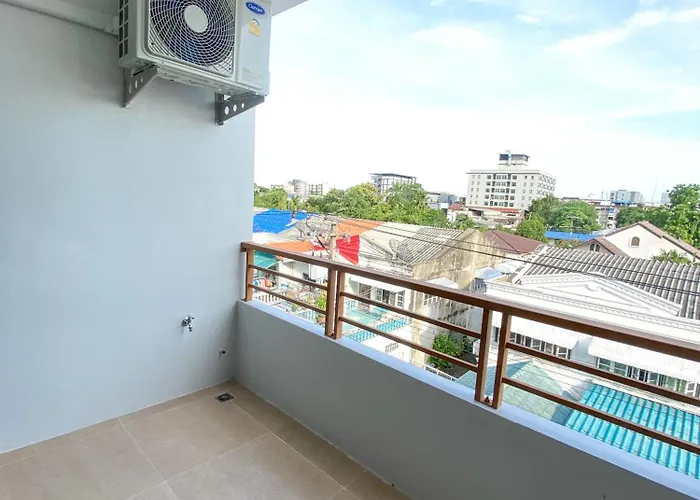 酒店 Gp House - Sukhumvit Onnut Bts Skytrain 5*
