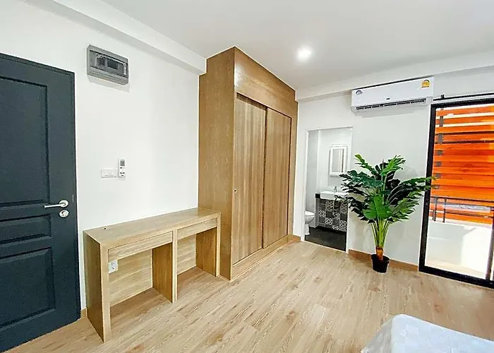 Gp House - Sukhumvit Onnut Bts Skytrain 酒店