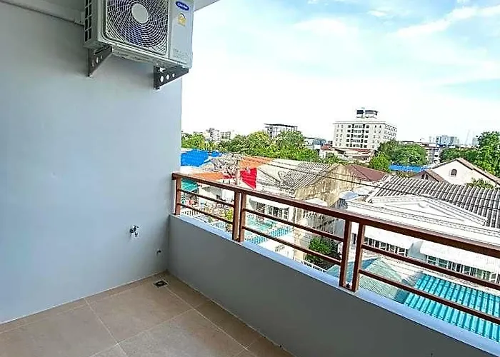 Gp House - Sukhumvit Onnut Bts Skytrain 酒店